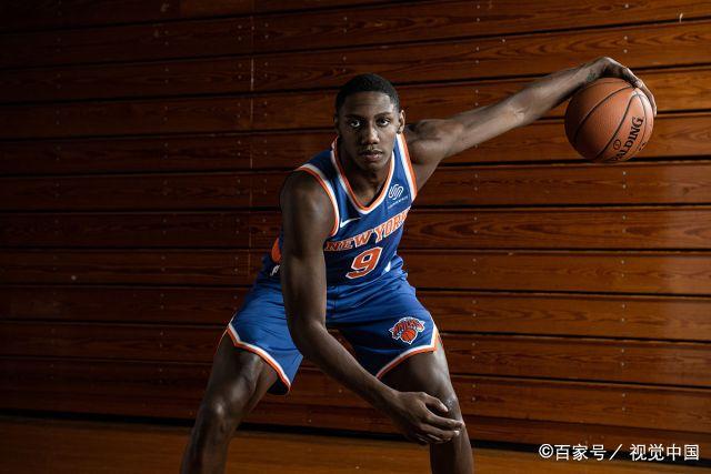 广东3人被罚下不敌江苏 林崴22+7同曦胜四川