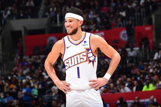 戴奇：阿什利扬对切尔西时扭伤脖子 将缺阵踢曼城